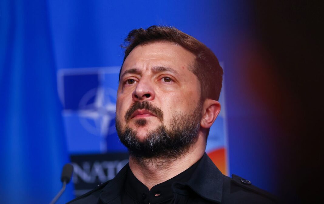 _zelenskiy_gettyimages_2221183391_c3743cdcd6ca7b79c84e283945583911_1300x820