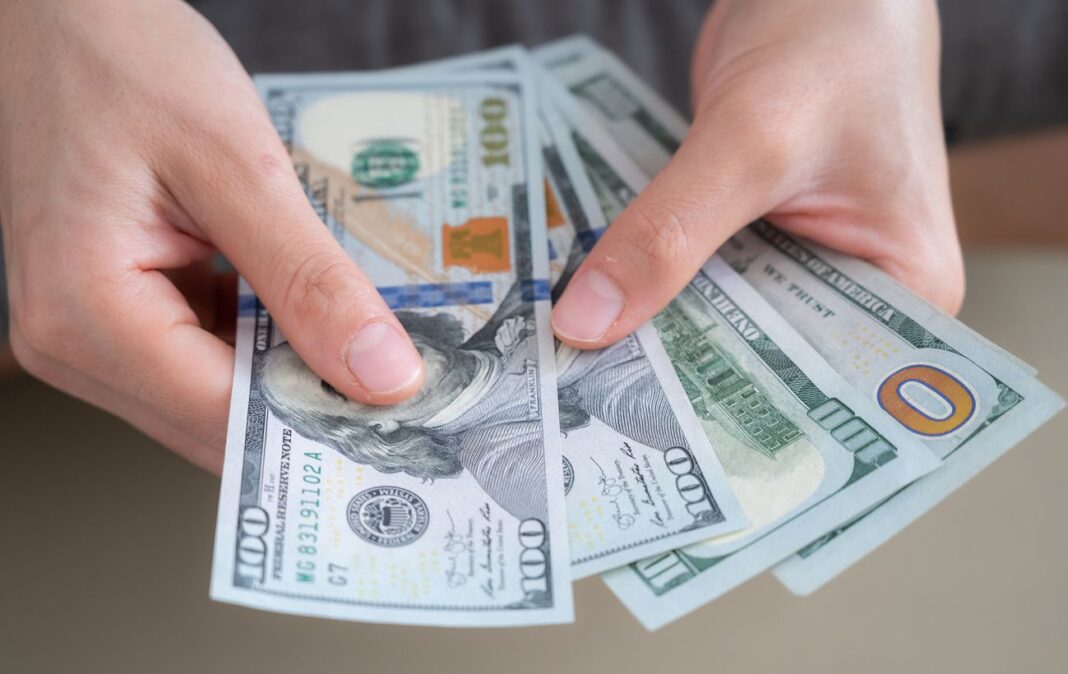 gettyimages_1416005842_eded3f6fcb804e4a06571ca5f8cc8ad8_1300x820